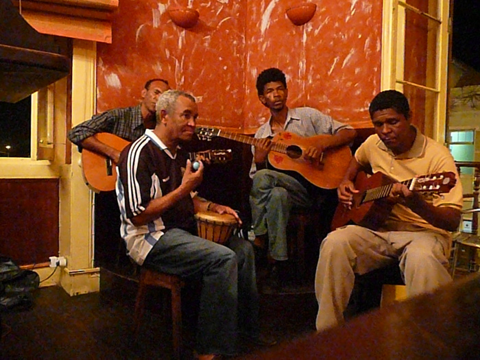 Concert au Nella's bar, Cap Vert